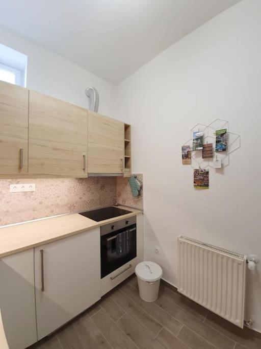 Andrea Apartman Miskolc Belvarosaban Exteriér fotografie